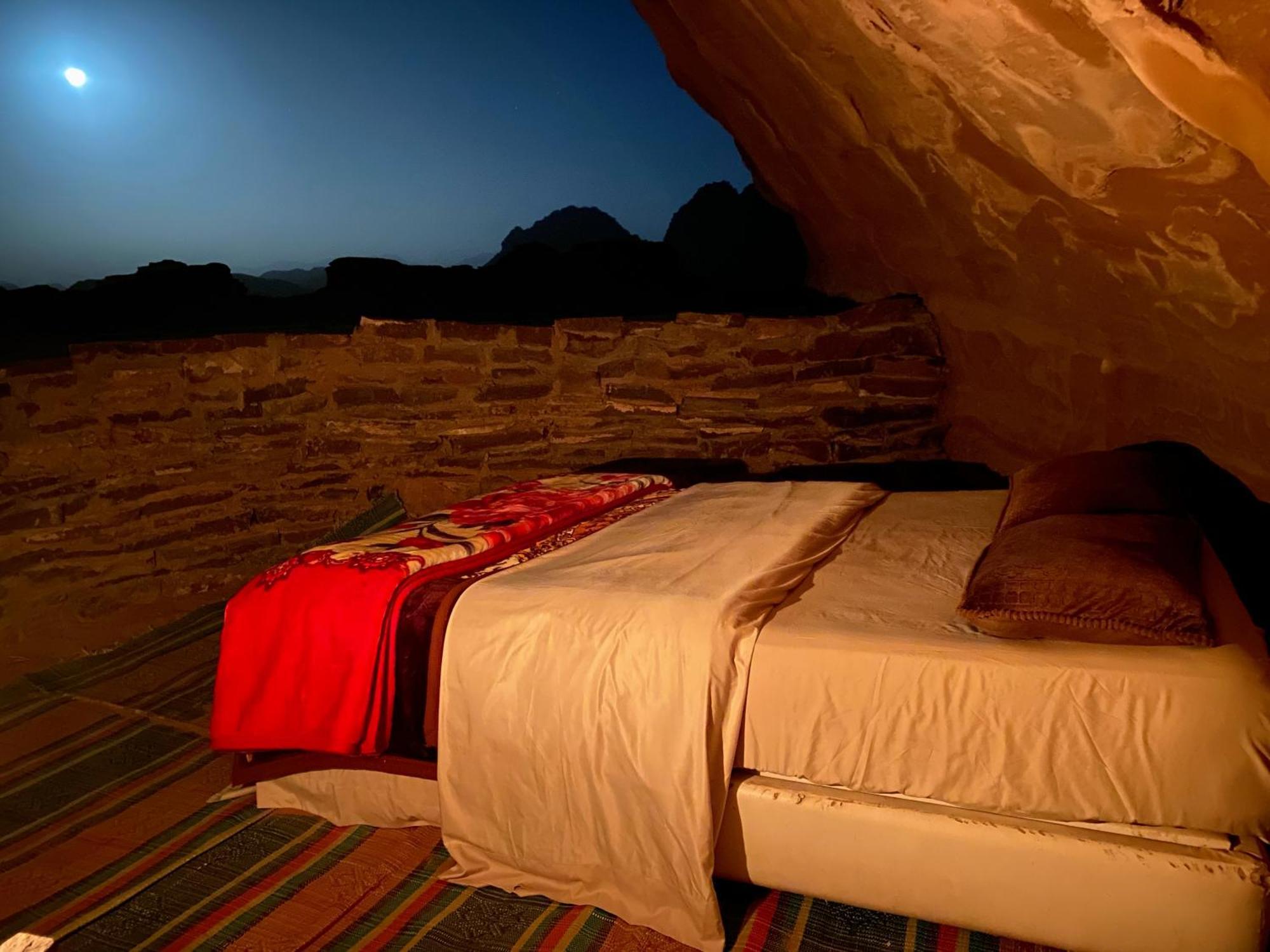 Wadi Rum Cave Camping Eksteriør bilde