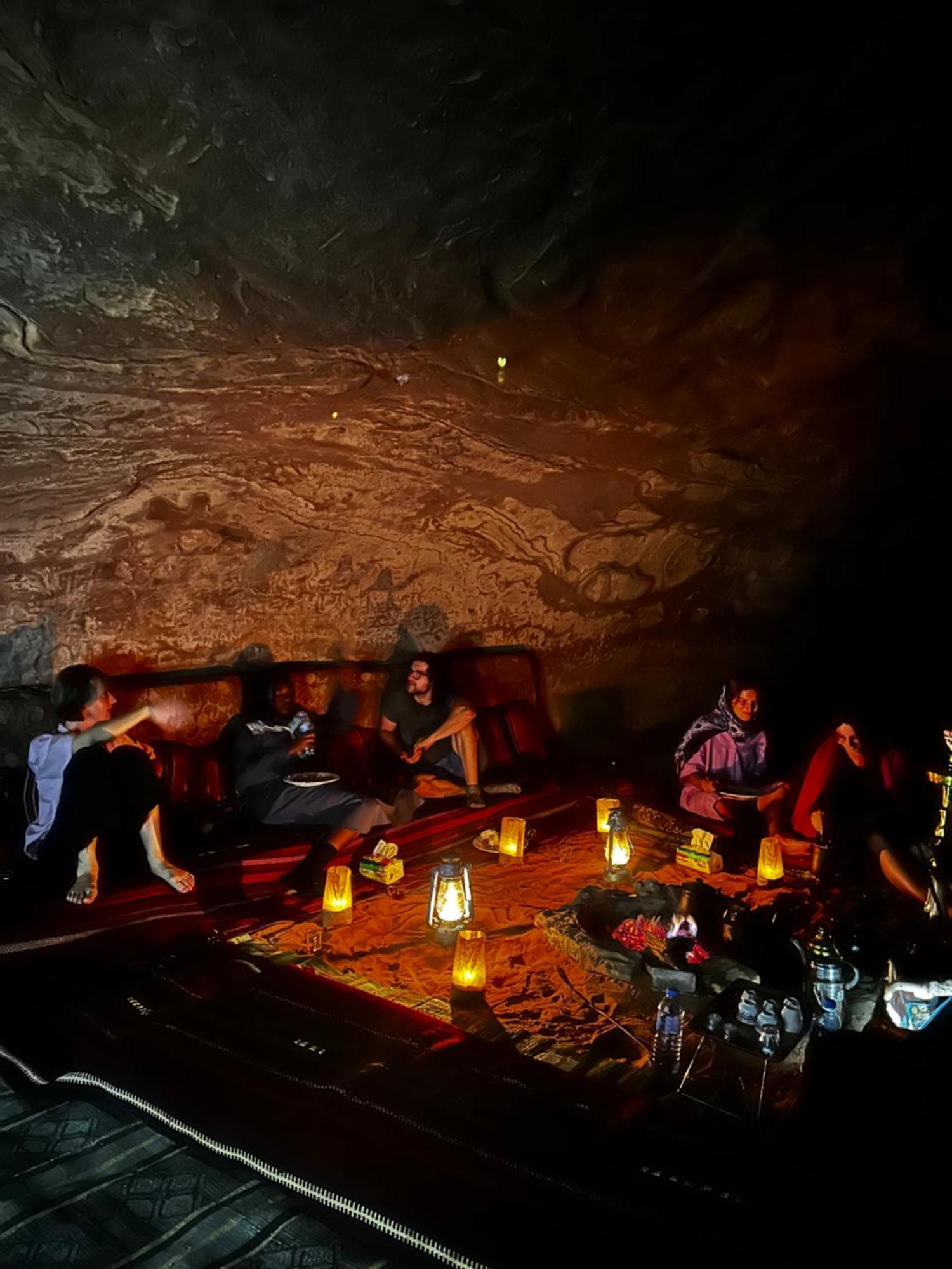 Wadi Rum Cave Camping Eksteriør bilde